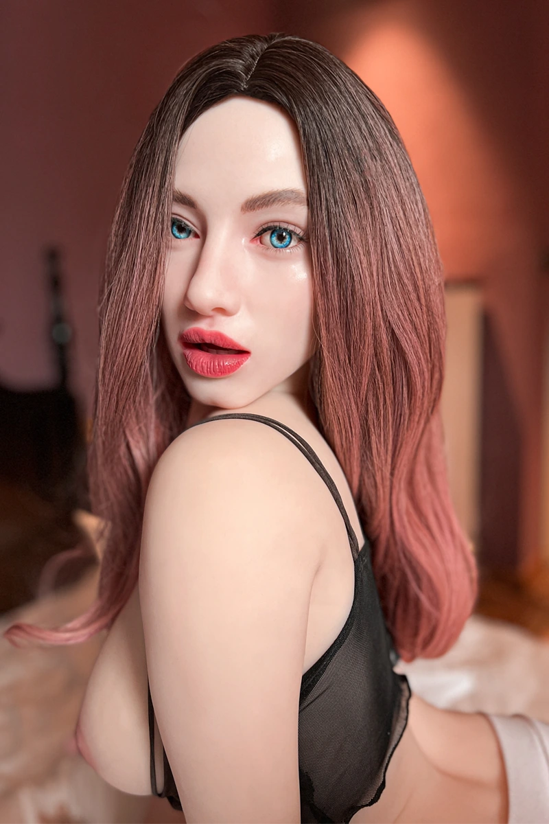 Sola: 157cm Realistische Puppe für Männer