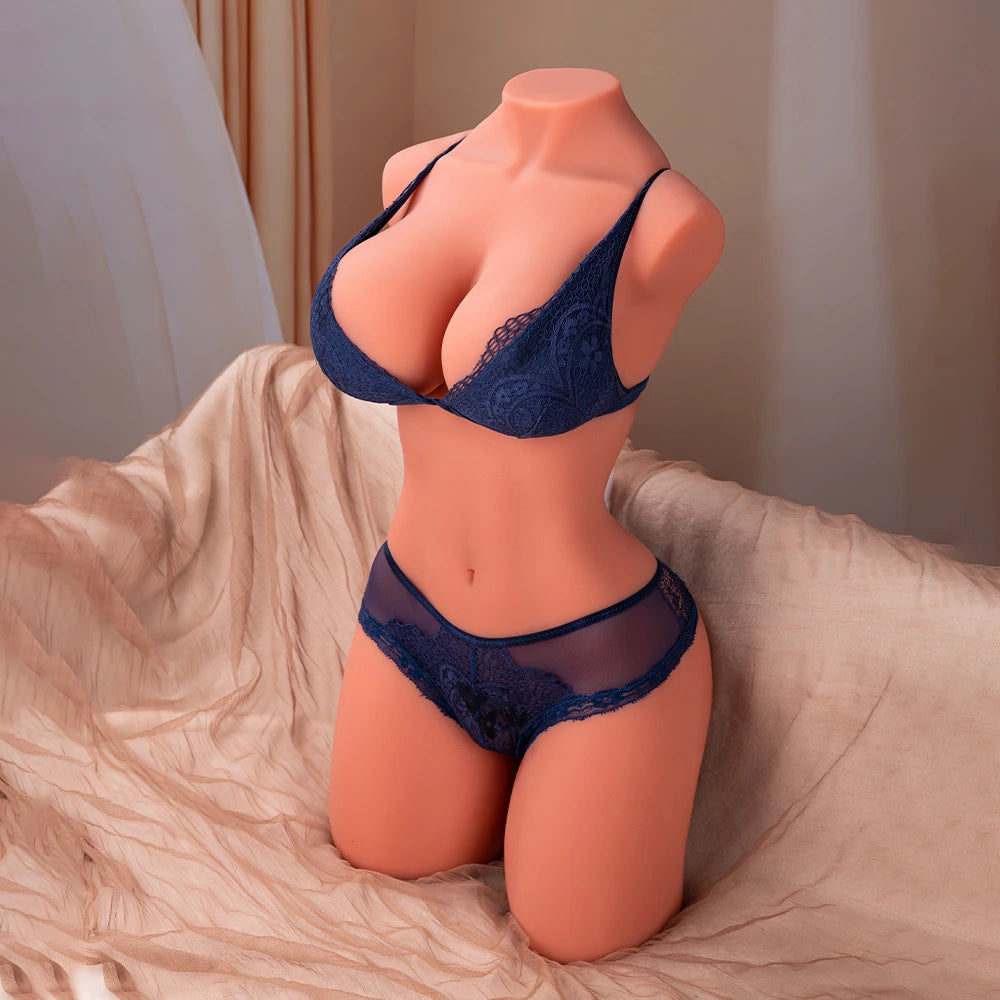Carmen: 19,2kg Sex-Torso in Lebensgröße mit großen Brüsten