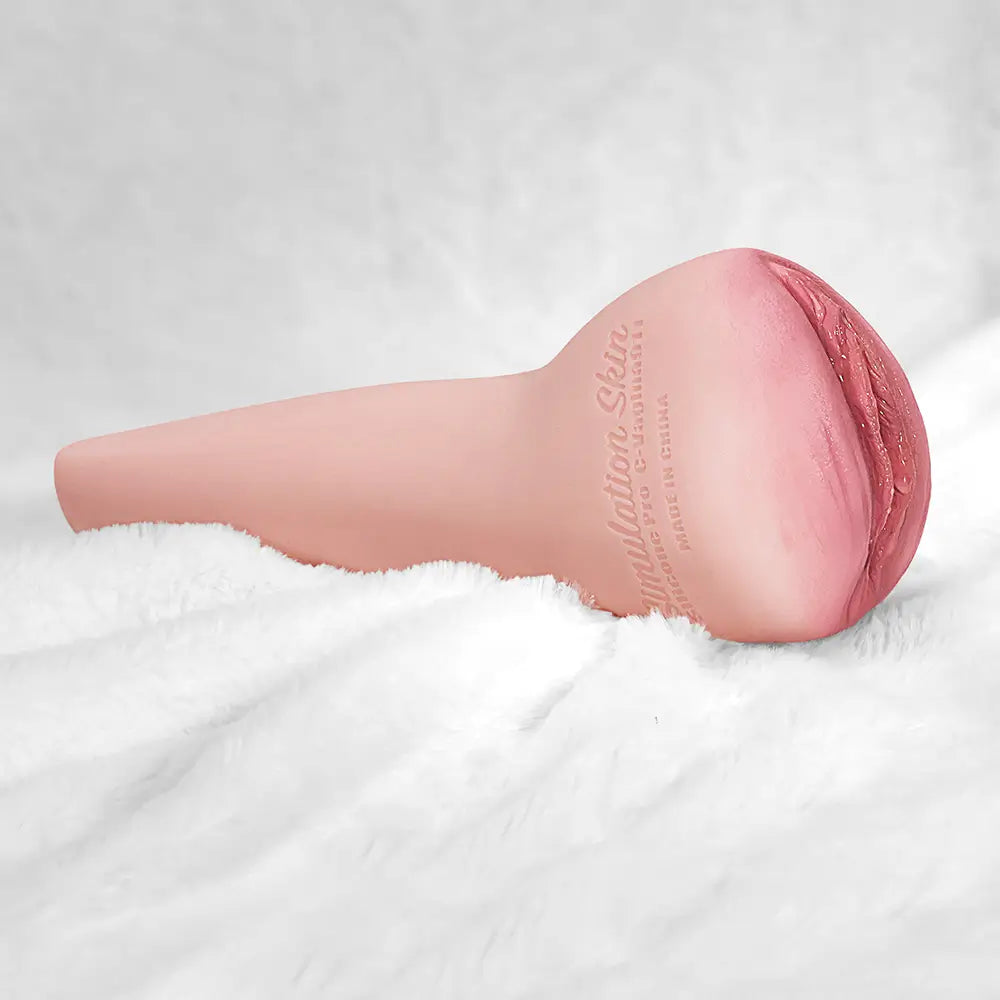 Dawn: 730g Voll Silicone Pussy mit Jungfrauenschamlippen